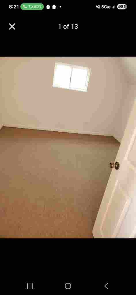 Roommates wanted