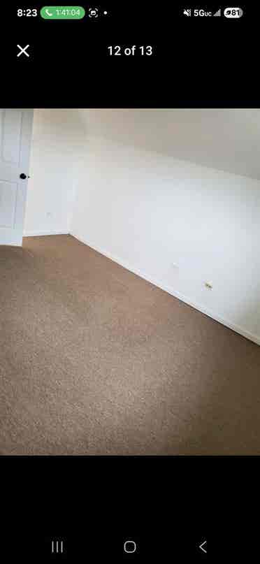 Roommates wanted