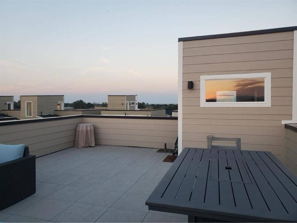 Scooby’s Rooftop Chill Pad