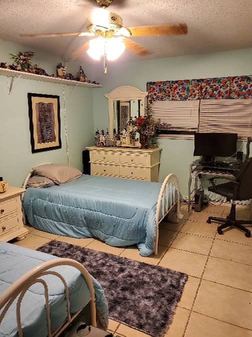 Merritt island room rental.