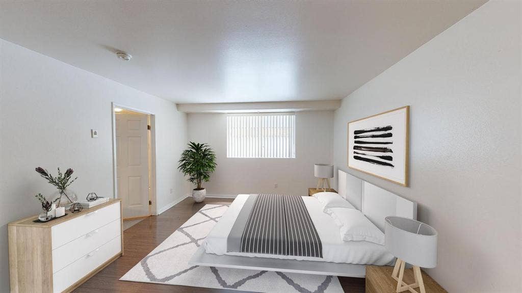 1 BR in Los Angeles