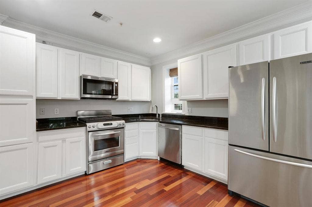 4 BR in Washington