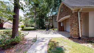 4 BR in The Woodlands