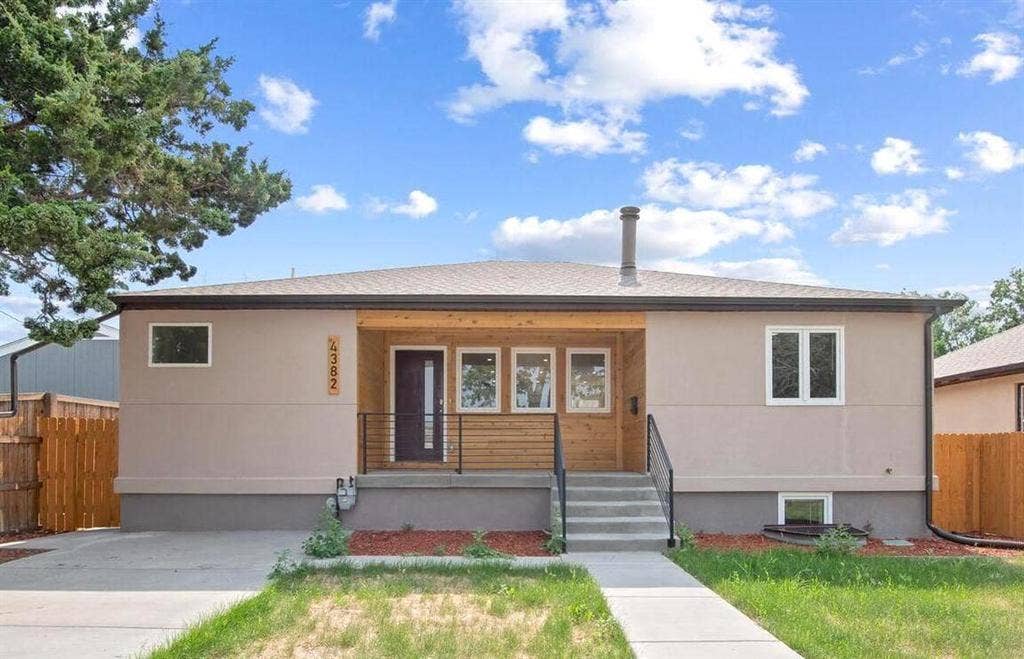 2 BR in Denver