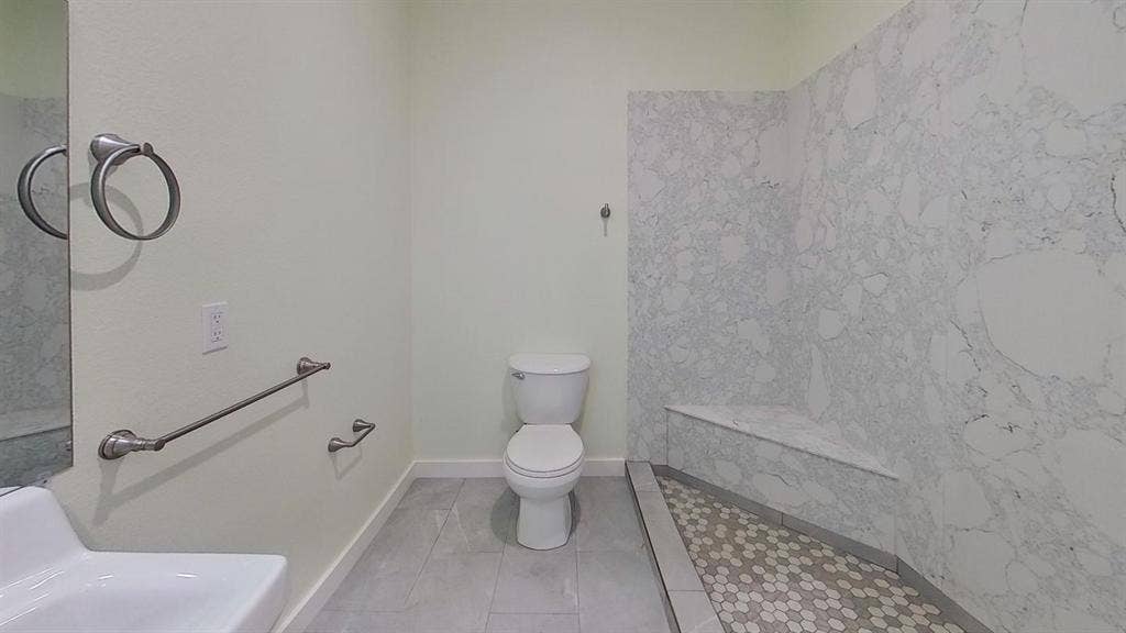 1 BR in Oakland