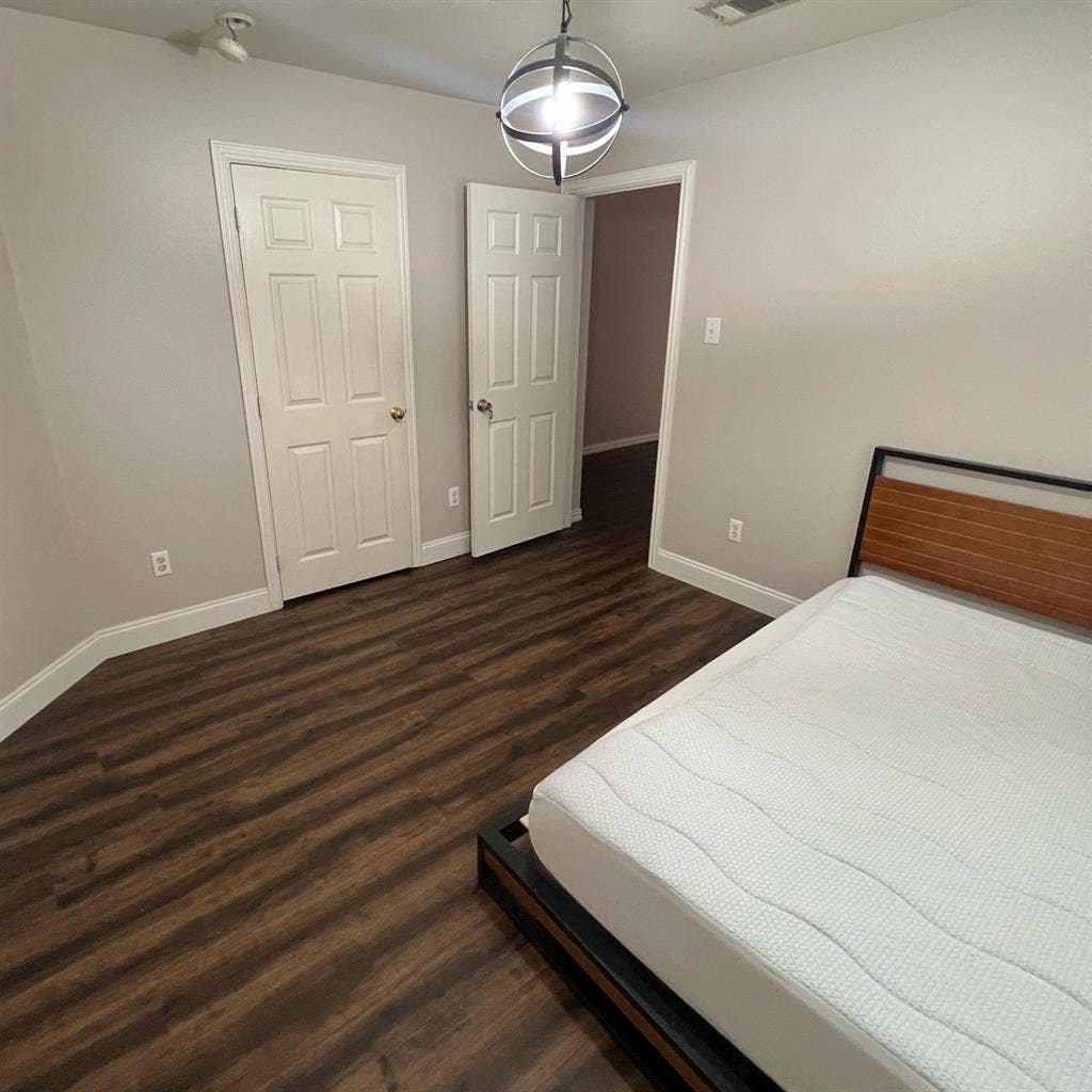 Room for rent in Dallas