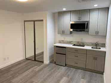 1 BR in Redwood City