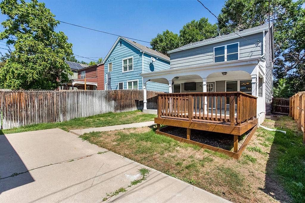 4 BR in Denver