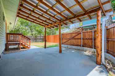 3 BR in Austin