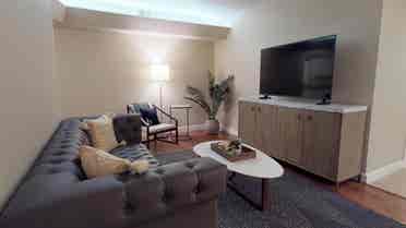 1 BR in Los Angeles