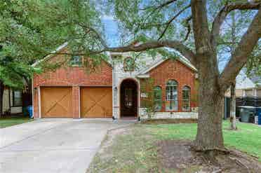 4 BR in Dallas