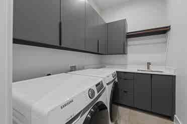 3 BR in Dallas