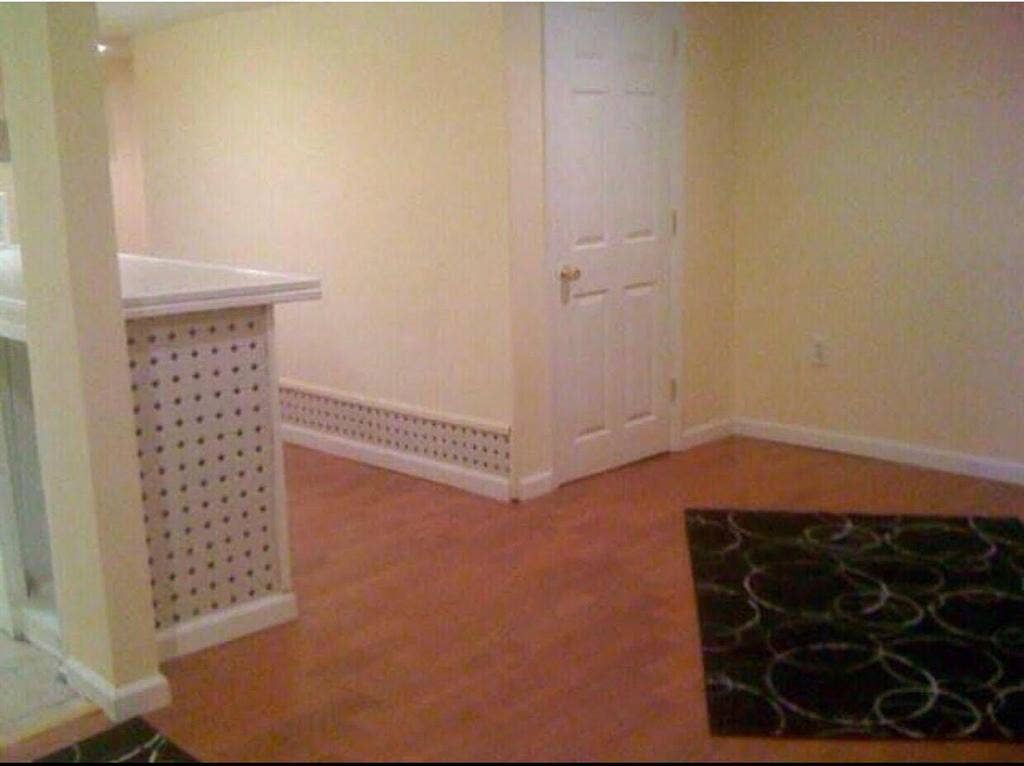 1 BR in Washington