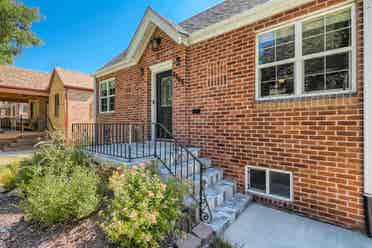 3 BR in Denver