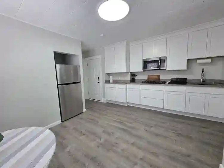 Fully furnished room with parking