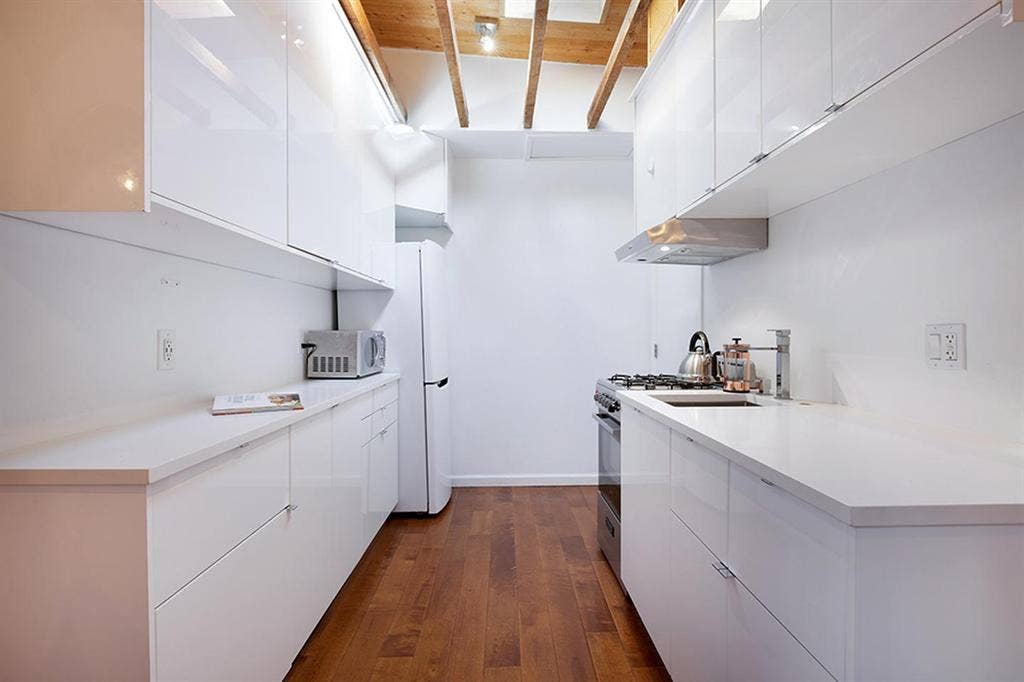 1 BR in Los Angeles