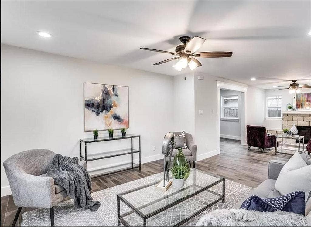 1 BR in Dallas