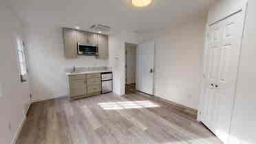 1 BR in Redwood City