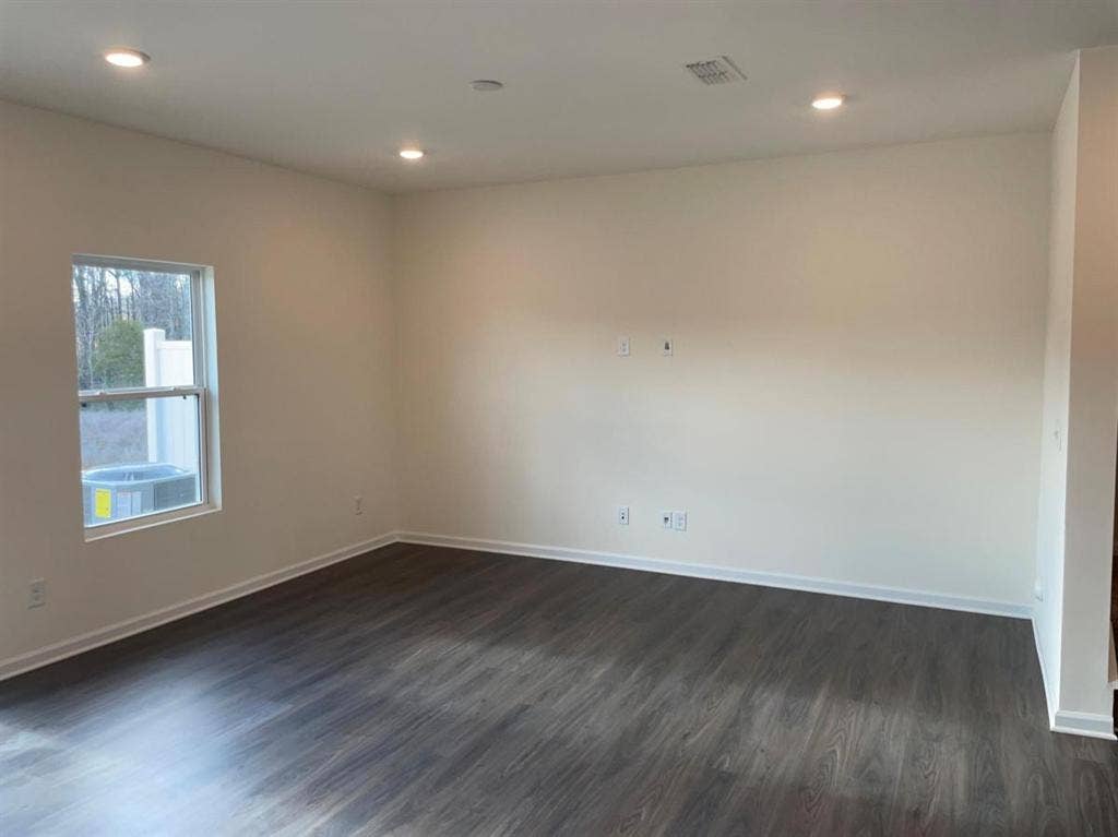 Room in Newly Built Monroe Townhome