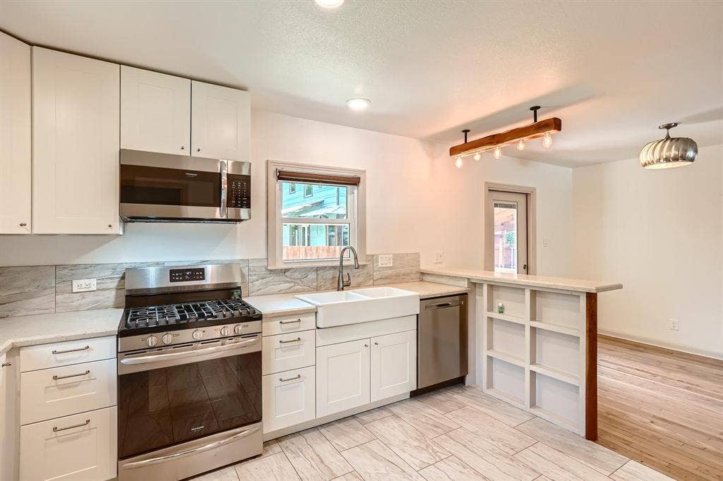 3 BR in Austin