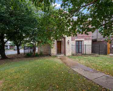 4 BR in Dallas