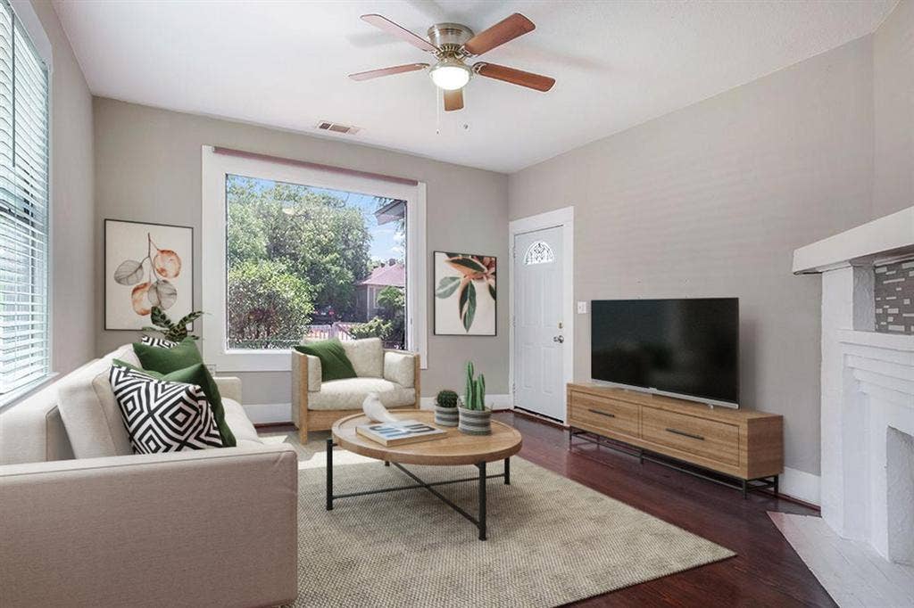 3 BR in Dallas