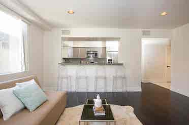 1 BR in Los Angeles