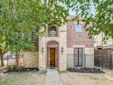 4 BR in Dallas