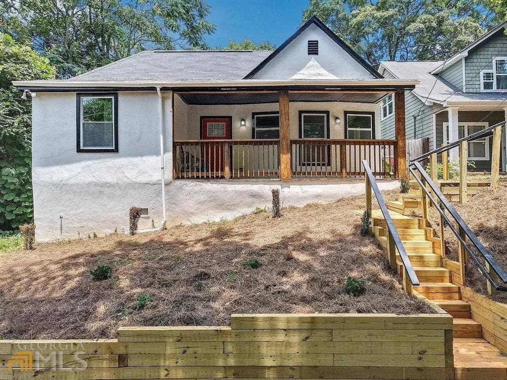 Rooms in Renovated Atlanta Bungalow