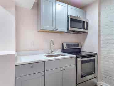 2 BR in Washington