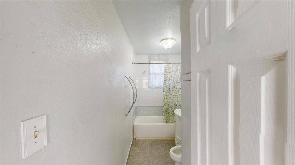 2 BR in Los Angeles