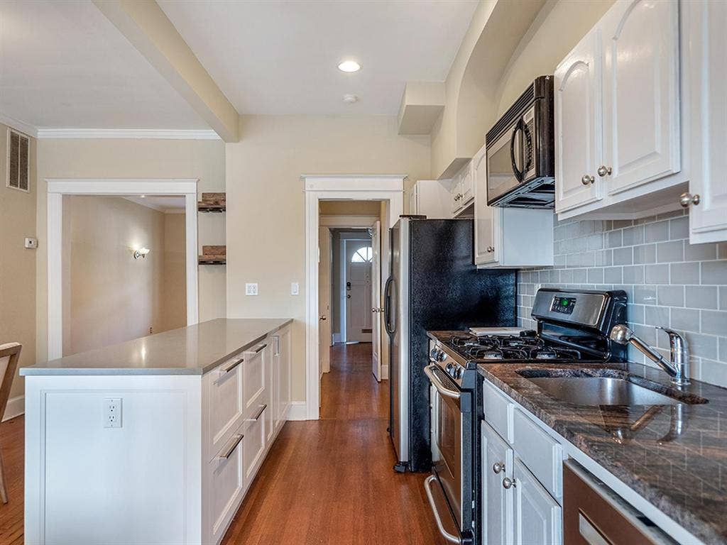 4 BR in WASHINGTON