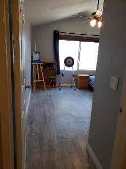 Wood floors, Large room!