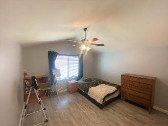 Wood floors, Large room!