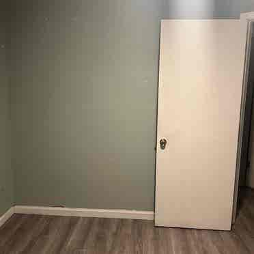 1 small room available on Ethan Way