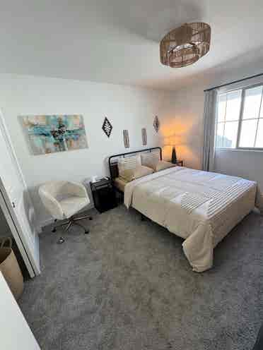 Clean, Comfortable, Close to I-