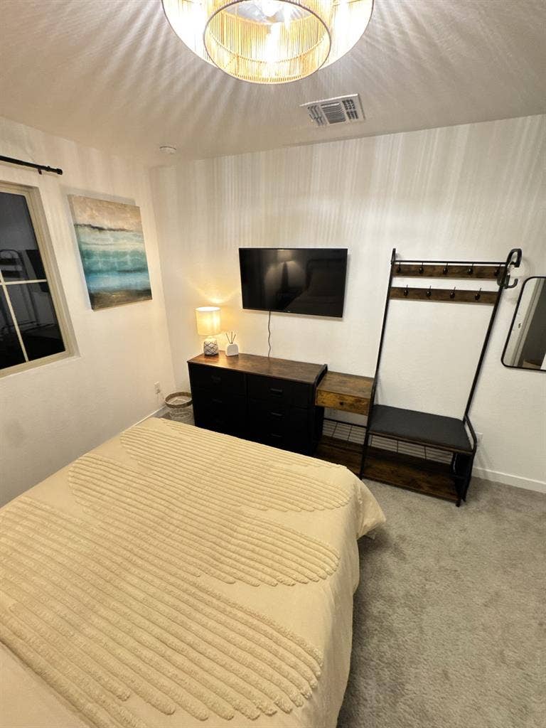 Clean, Comfortable, Close to I-
