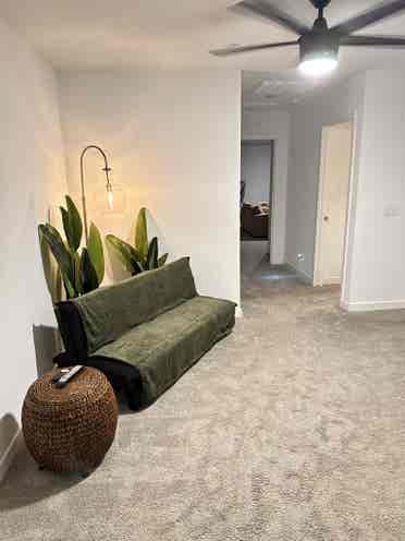 Clean, Comfortable, Close to I-