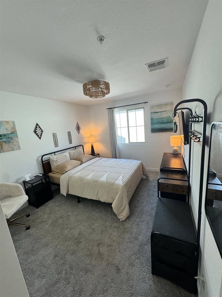 Clean, Comfortable, Close to I-