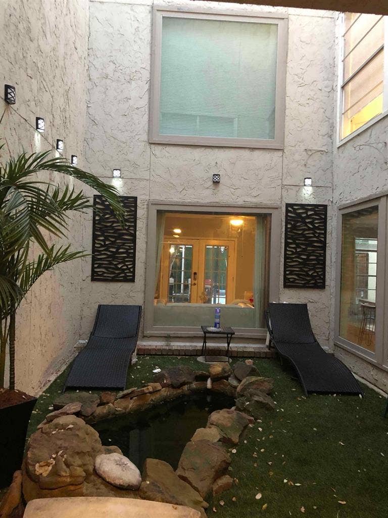 Womens Only Peaceful Townhome