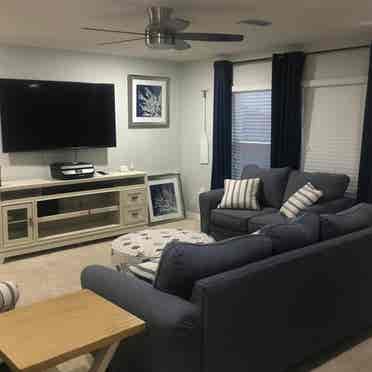 Southshore Bay- Room for Rent