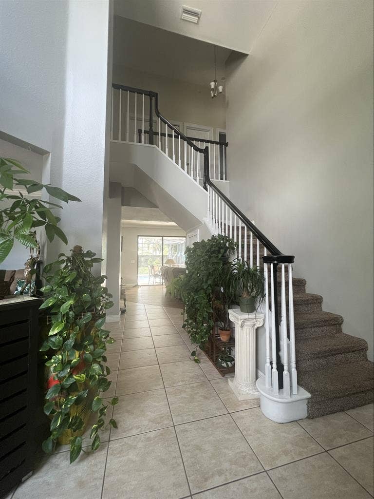 Rooms for rent with shared bathroom