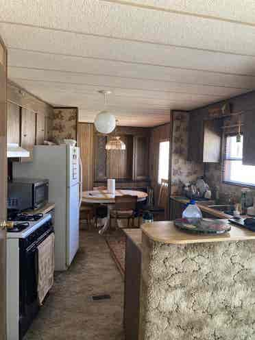 Place 
available per day or monthly