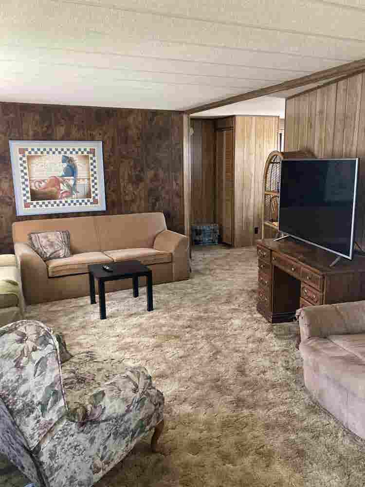 Place 
available per day or monthly
