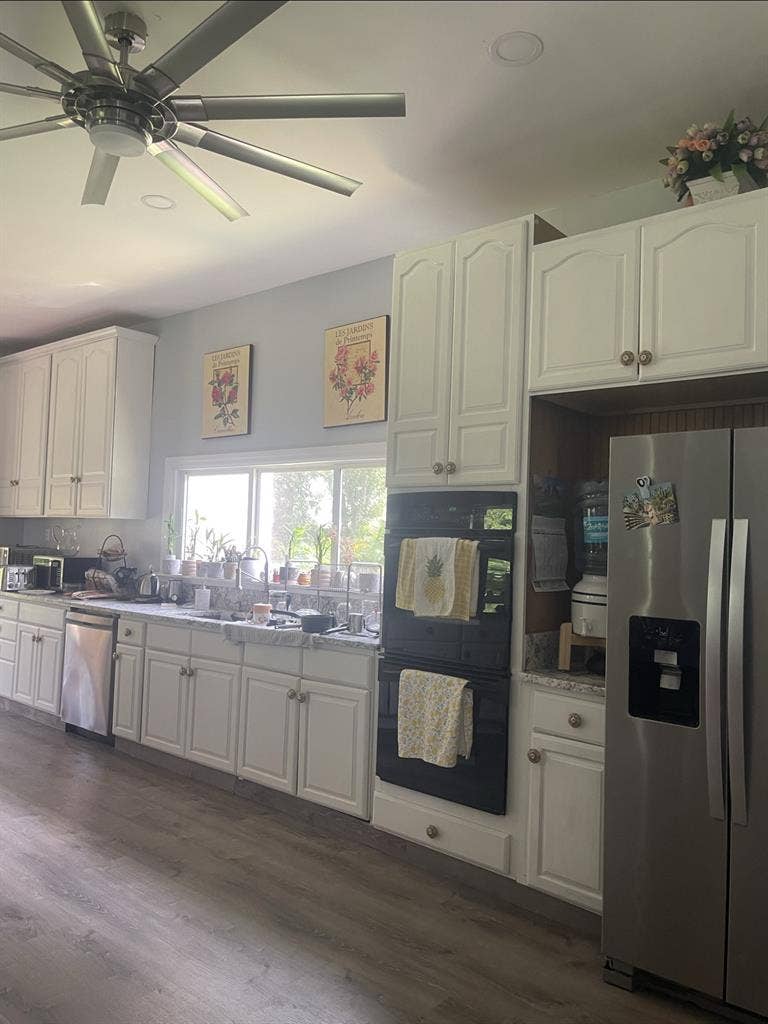 Great view room in a 
beautiful home