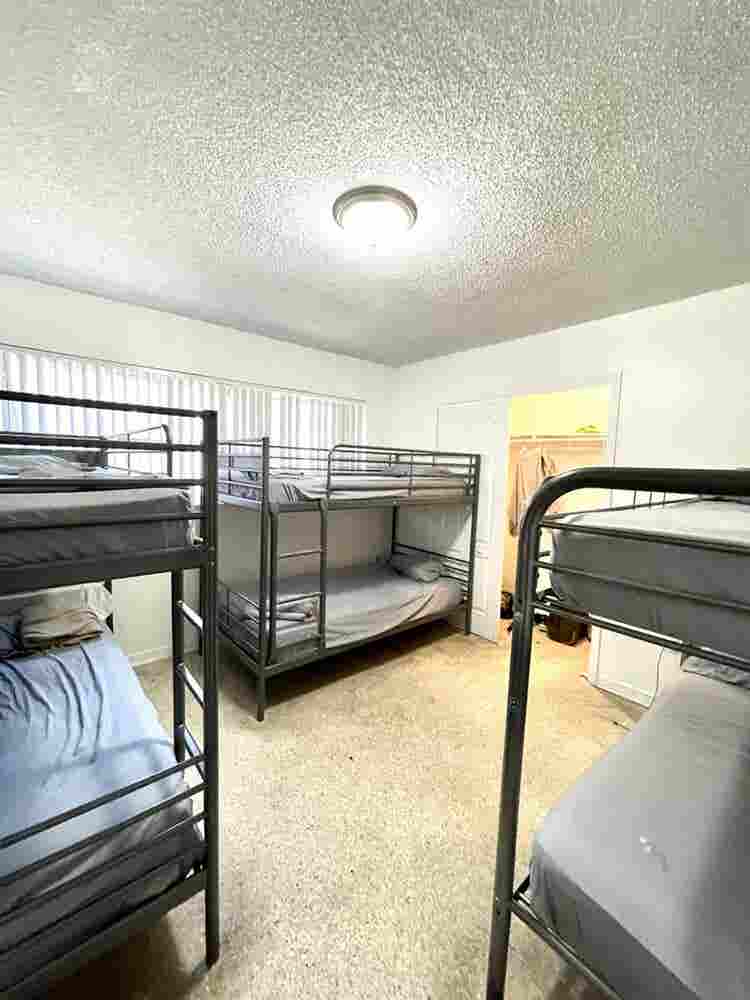 Bed in Miami/Little Havana