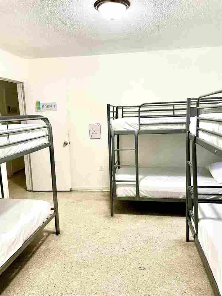 Bed in Miami/Little Havana
