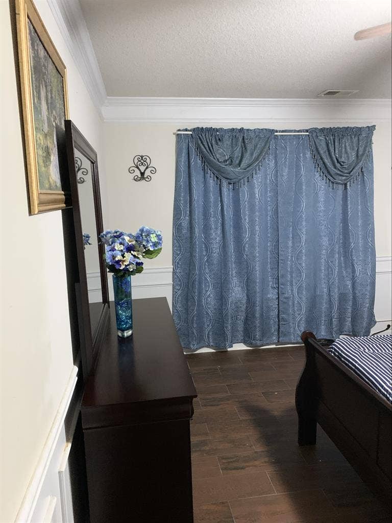 Rooms available for rent