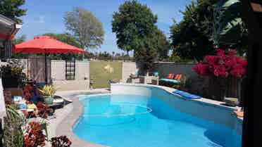 Share pool home  Lakewood 1 male