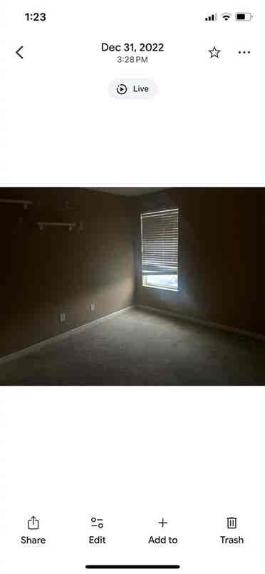 Big room, window, walk in
closet.